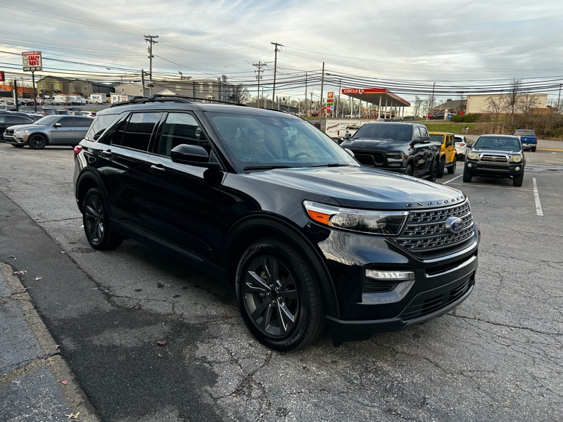 Ford Explorer XLT 2022