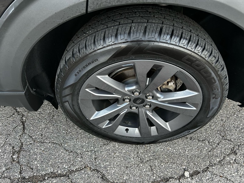 Ford Explorer XLT 2022