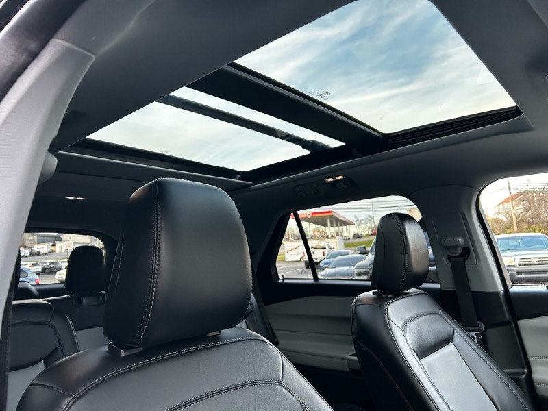 Ford Explorer XLT 2022