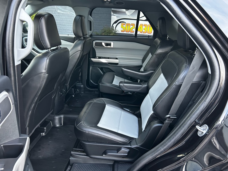 Ford Explorer XLT 2022