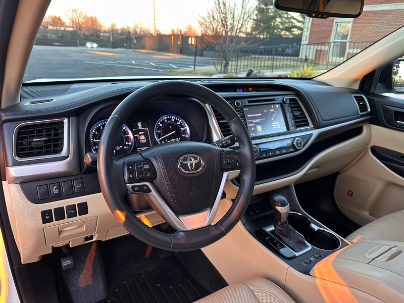 Toyota Highlander  2016