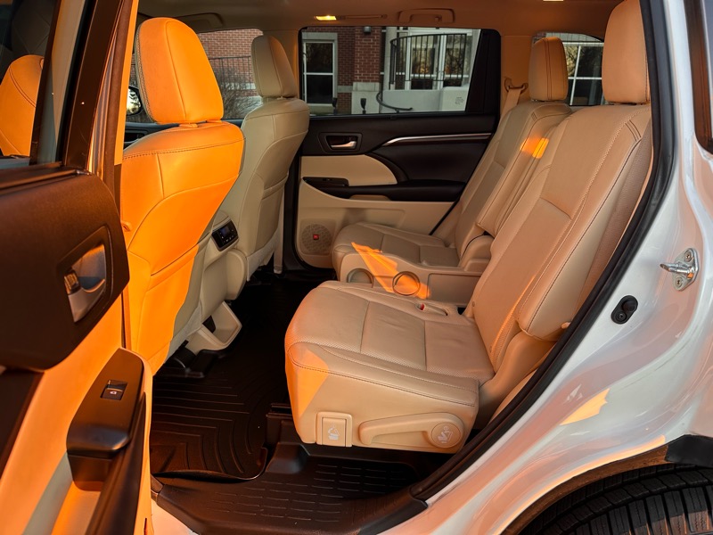 Toyota Highlander  2016