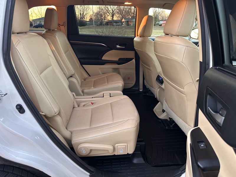 Toyota Highlander  2016