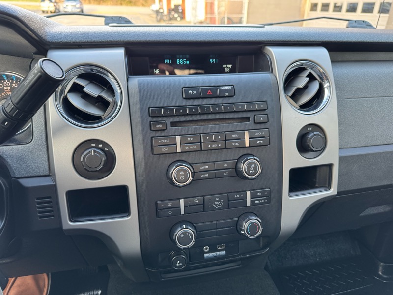 Ford F-150 XLT SuperCrew 5.5-ft. Bed 4WD 2011