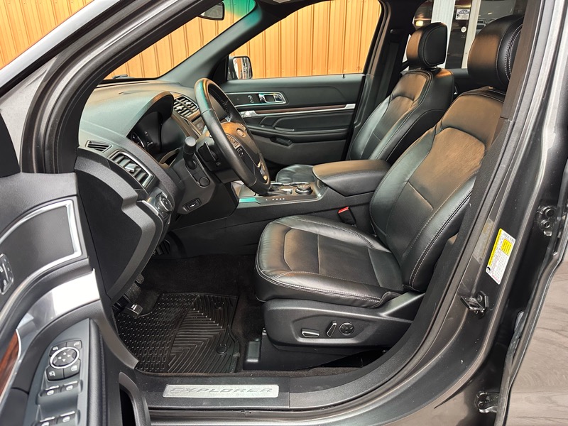 Ford Explorer Limited 4WD 2016