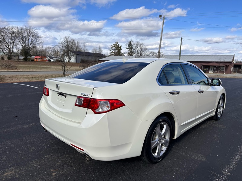 Acura TSX 5-Speed AT with Tech Package 2009