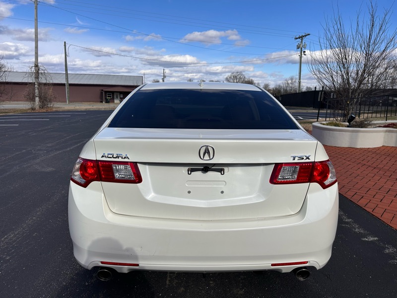 Acura TSX 5-Speed AT with Tech Package 2009