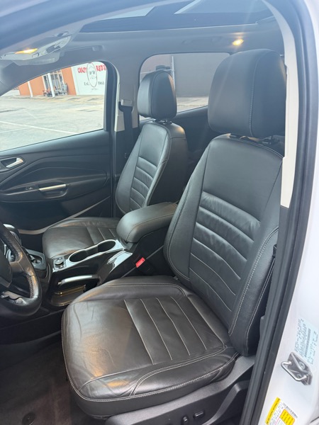 Ford Escape 4WD 4dr Titanium 2015