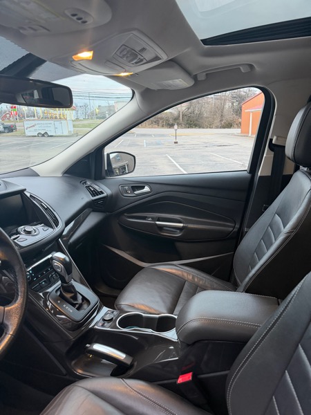 Ford Escape 4WD 4dr Titanium 2015