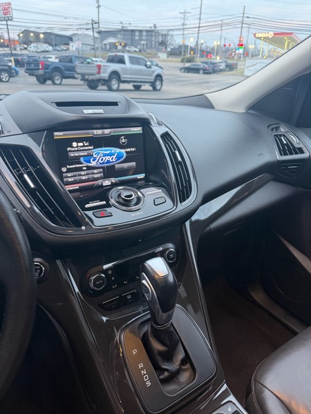 Ford Escape 4WD 4dr Titanium 2015