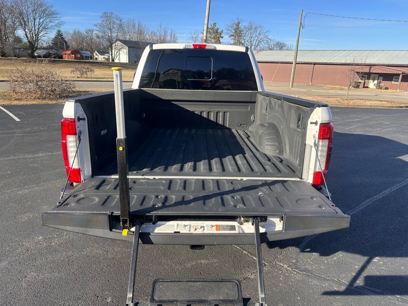 Ford F-350 SD Platinum Crew Cab 4WD 2017