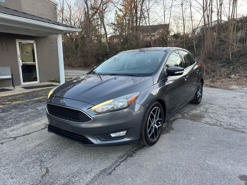 2017 Ford Focus SEL Hatch
