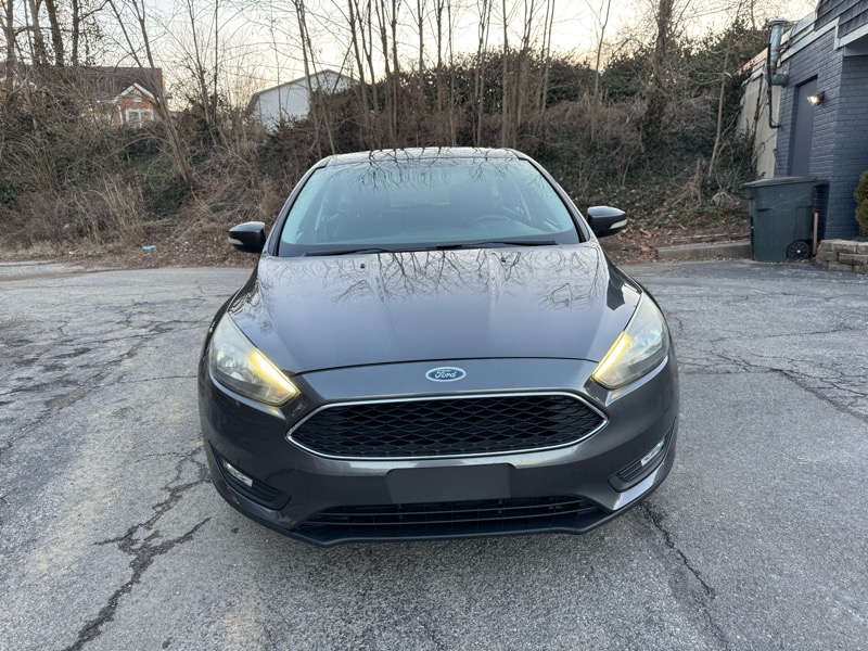 Ford Focus SEL Hatch 2017