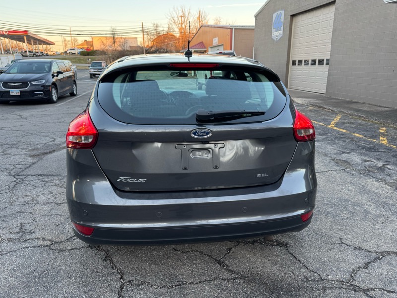 Ford Focus SEL Hatch 2017