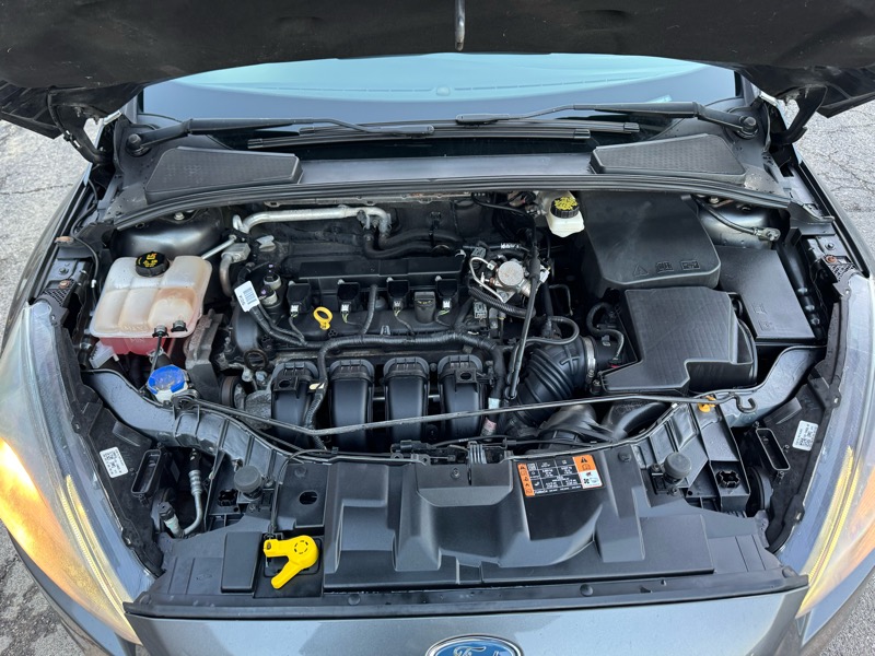 Ford Focus SEL Hatch 2017