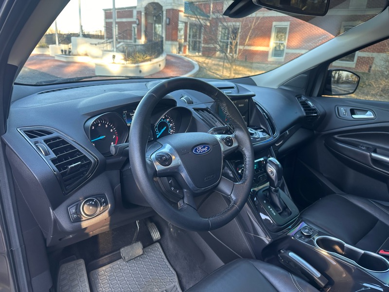 Ford Escape Titanium 4WD 2016