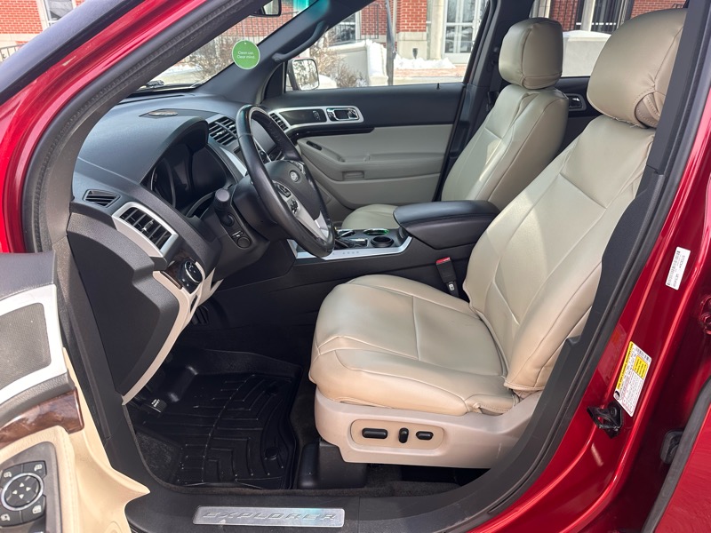 Ford Explorer Limited FWD 2014