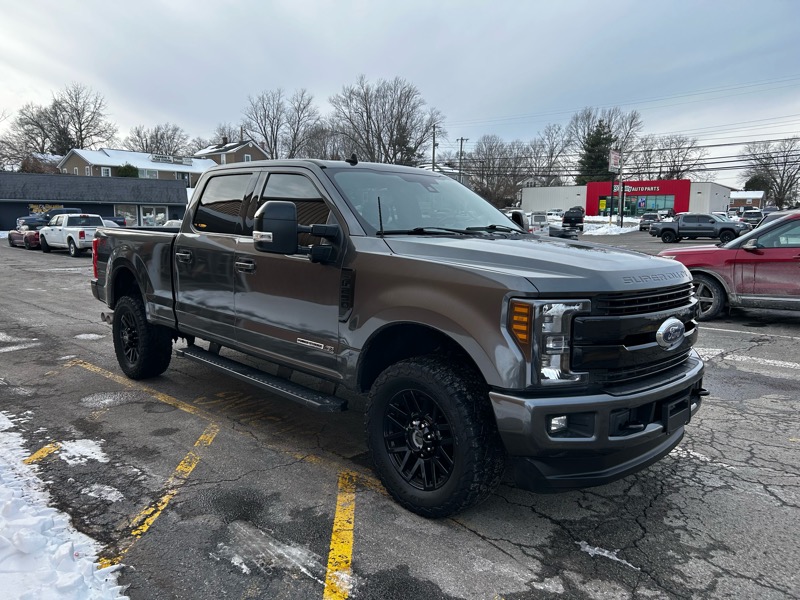 Ford F-250 SD Lariat Crew Cab 4WD 2019
