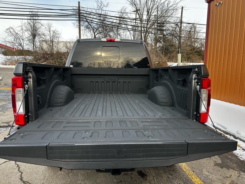 Ford F-250 SD Lariat Crew Cab 4WD 2019