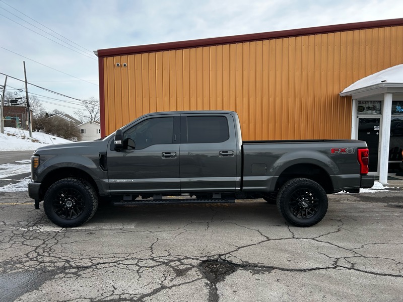Ford F-250 SD Lariat Crew Cab 4WD 2019