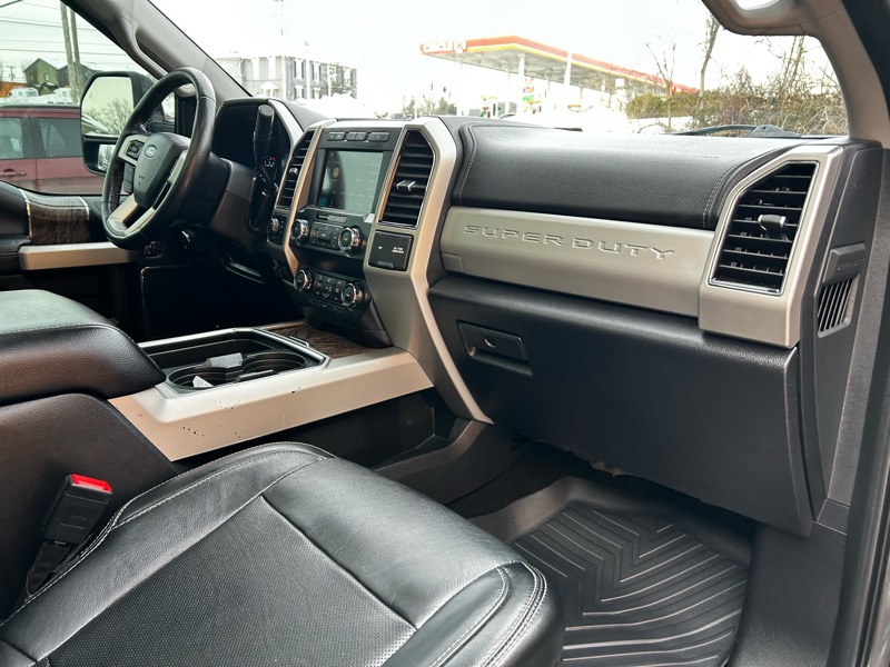 Ford F-250 SD Lariat Crew Cab 4WD 2019