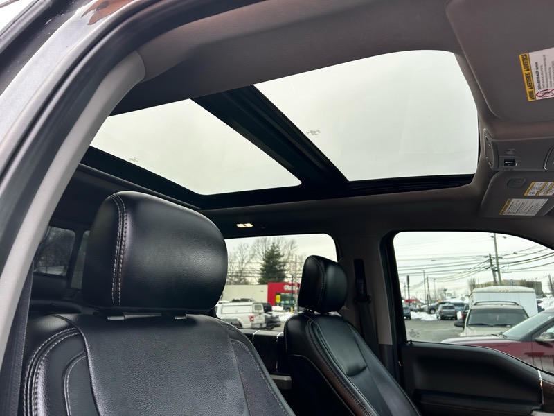 Ford F-250 SD Lariat Crew Cab 4WD 2019