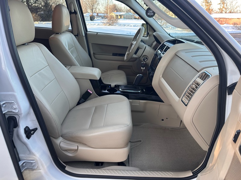 Ford Escape Limited FWD 2010