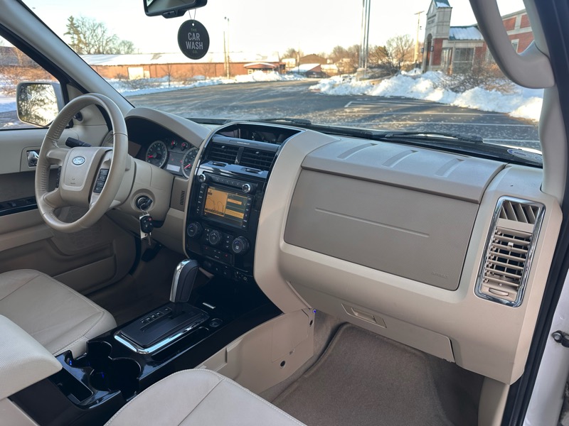 Ford Escape Limited FWD 2010