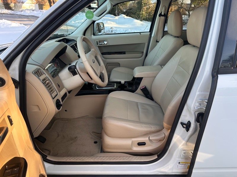 Ford Escape Limited FWD 2010