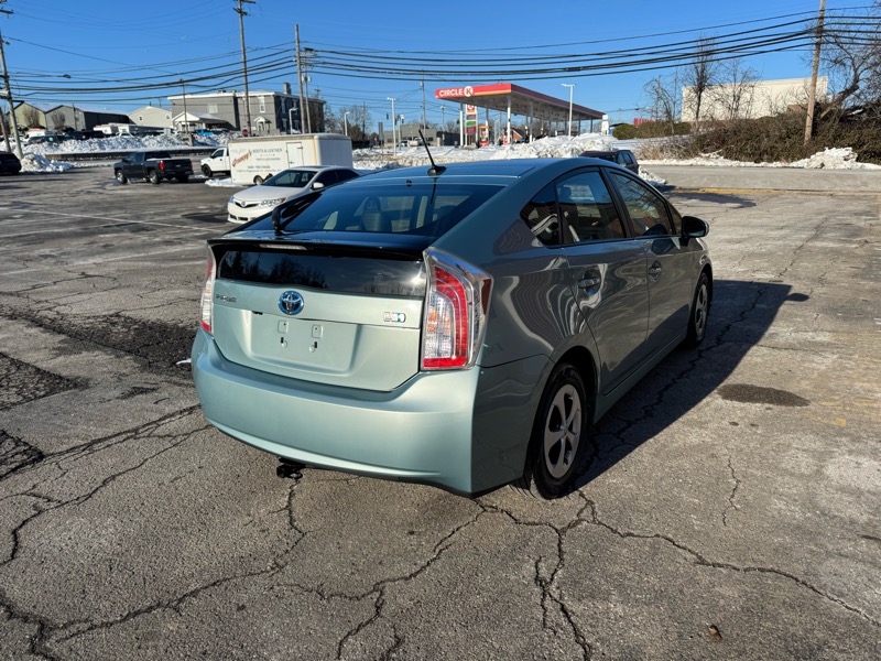 Toyota Prius Four 2014