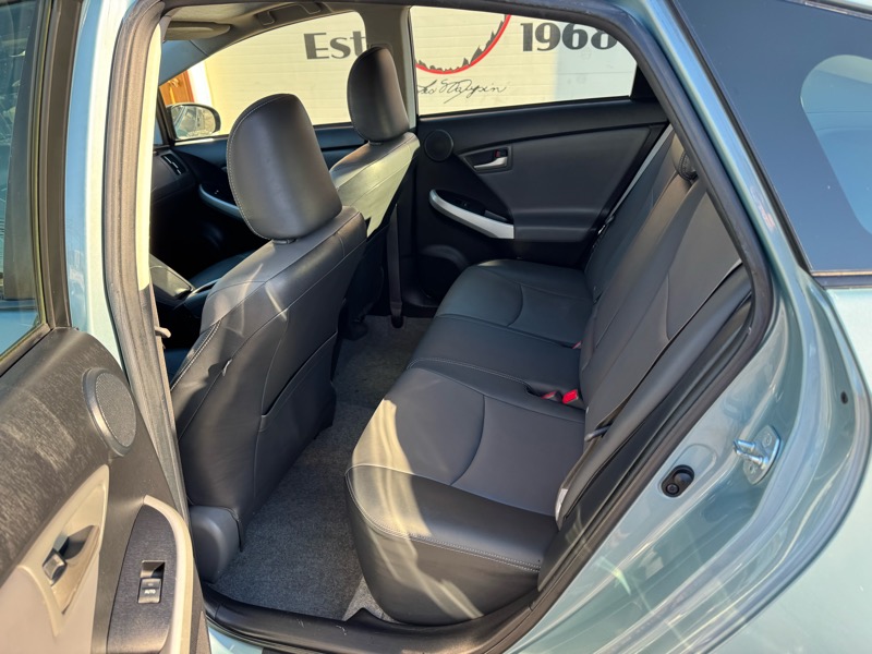 Toyota Prius Four 2014