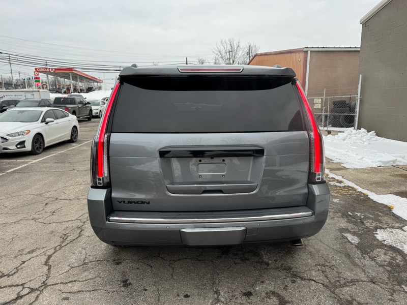 GMC Yukon Denali 4WD 2018