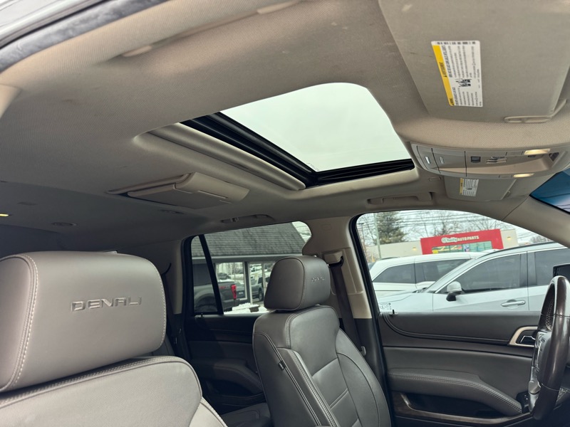 GMC Yukon Denali 4WD 2018