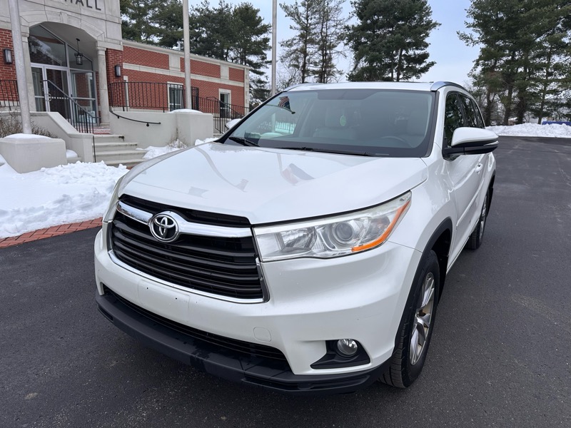 Toyota Highlander XLE AWD V6 2014