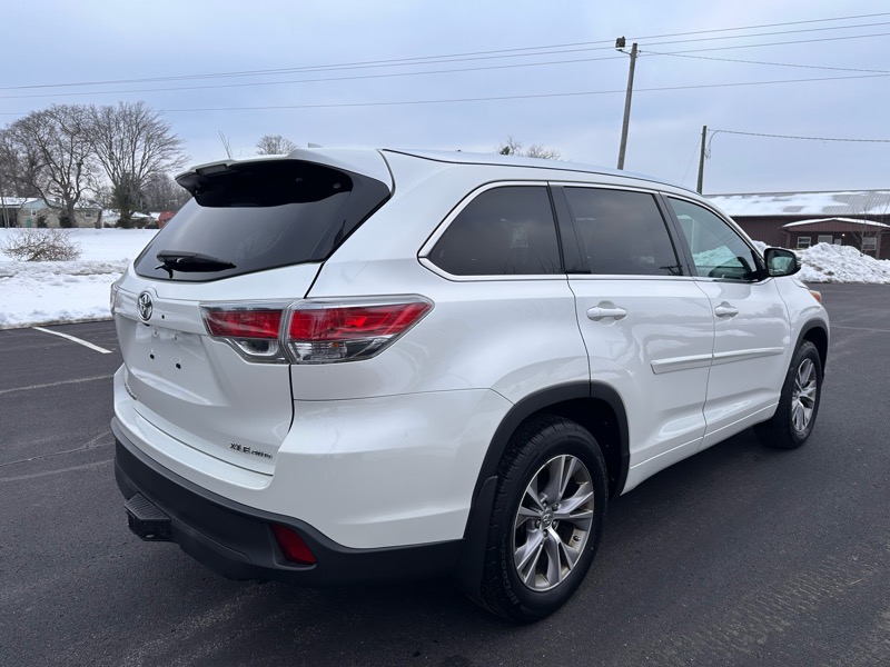 Toyota Highlander XLE AWD V6 2014