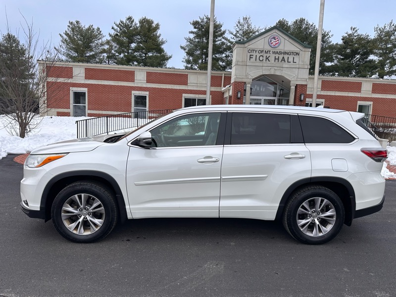 Toyota Highlander XLE AWD V6 2014
