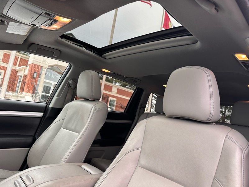 Toyota Highlander XLE AWD V6 2014