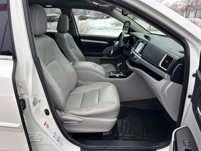 Toyota Highlander XLE AWD V6 2014