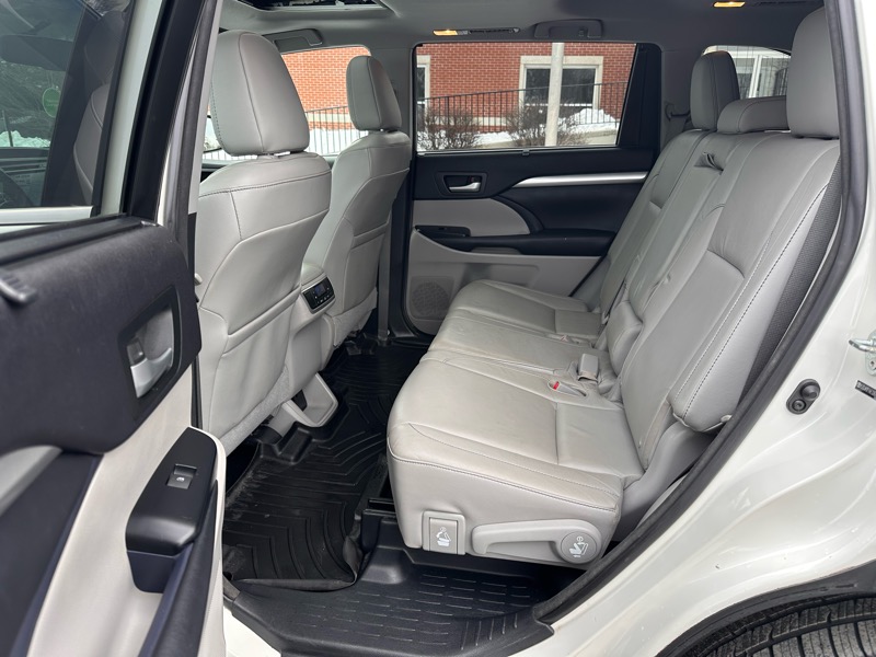 Toyota Highlander XLE AWD V6 2014