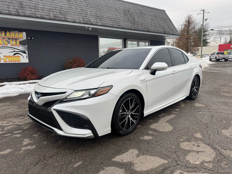 2021 Toyota Camry Hybrid XSE