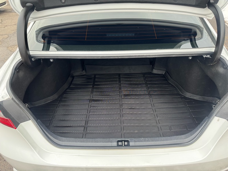 Toyota Camry Hybrid XSE 2021