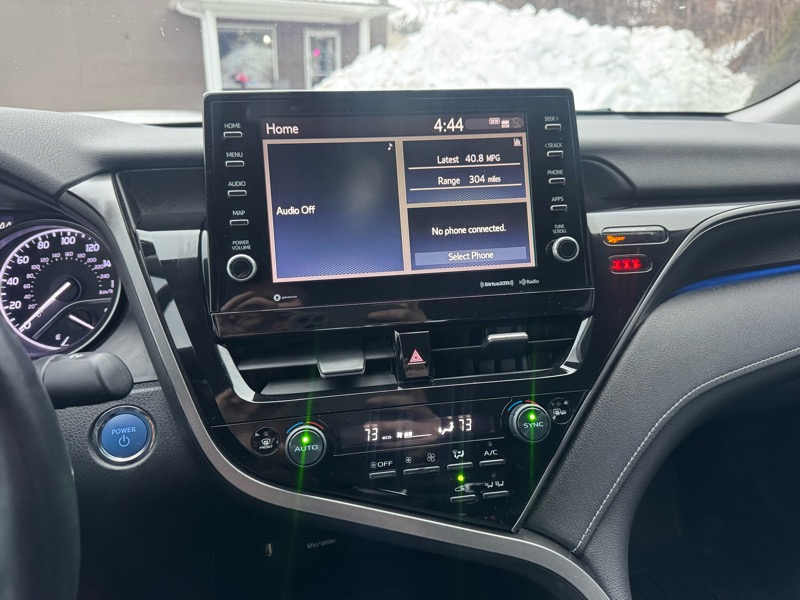 Toyota Camry Hybrid XSE 2021