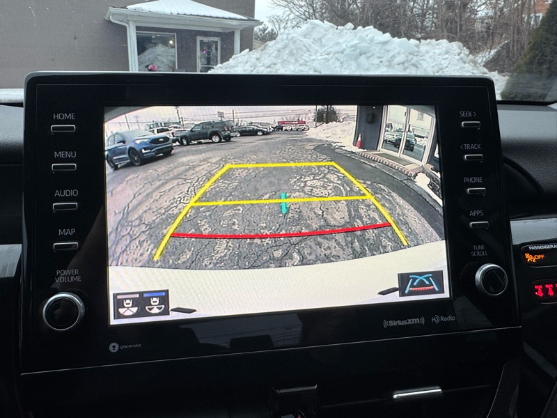 Toyota Camry Hybrid XSE 2021