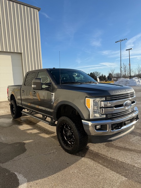 Ford F-250 SD Lariat Crew Cab 4WD 2017