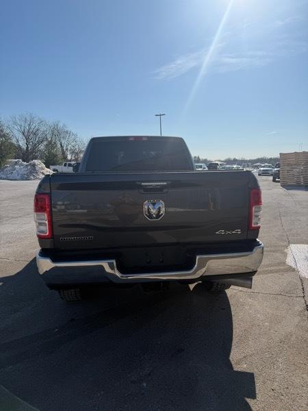 RAM 2500 Big Horn 4x4 Crew Cab 6'4" Box 2019