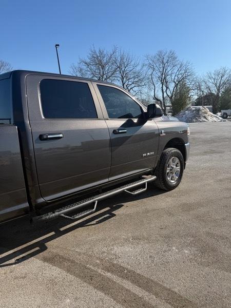 RAM 2500 Big Horn 4x4 Crew Cab 6'4" Box 2019