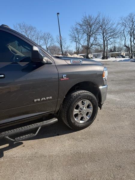 RAM 2500 Big Horn 4x4 Crew Cab 6'4" Box 2019