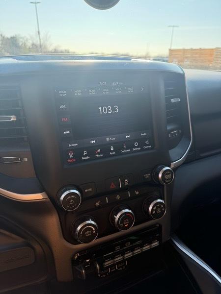 RAM 2500 Big Horn 4x4 Crew Cab 6'4" Box 2019