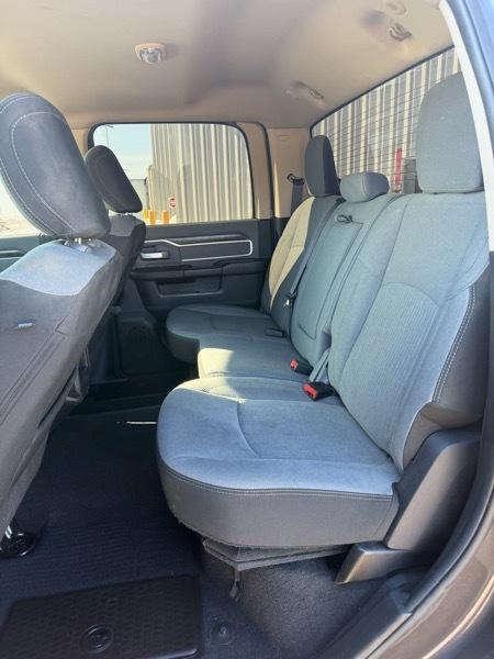 RAM 2500 Big Horn 4x4 Crew Cab 6'4" Box 2019