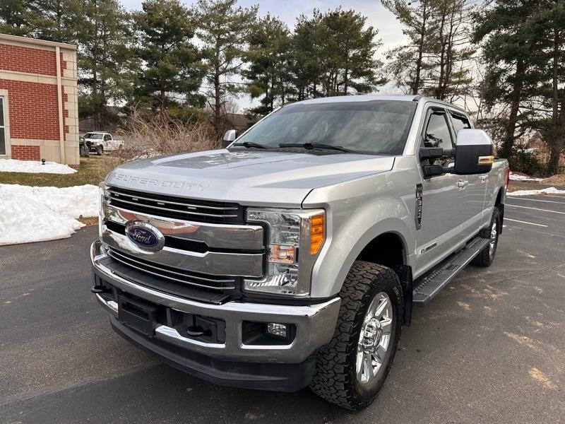Ford F-350 SD Lariat Crew Cab 4WD 2017